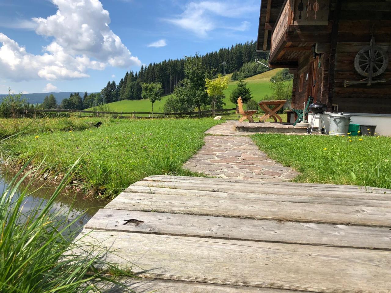 Вилла Waldheimathuette Санкт-Катрайн-ам-Хауэнштайн Экстерьер фото