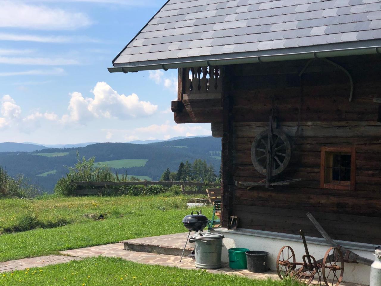 Вилла Waldheimathuette Санкт-Катрайн-ам-Хауэнштайн Экстерьер фото